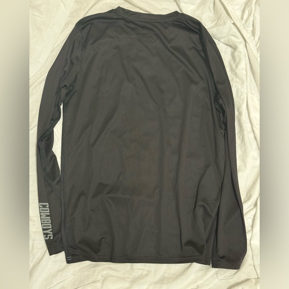 Dallas Cowboys authentic moisture wicking long sleeve Size M - Picture 4 of 4